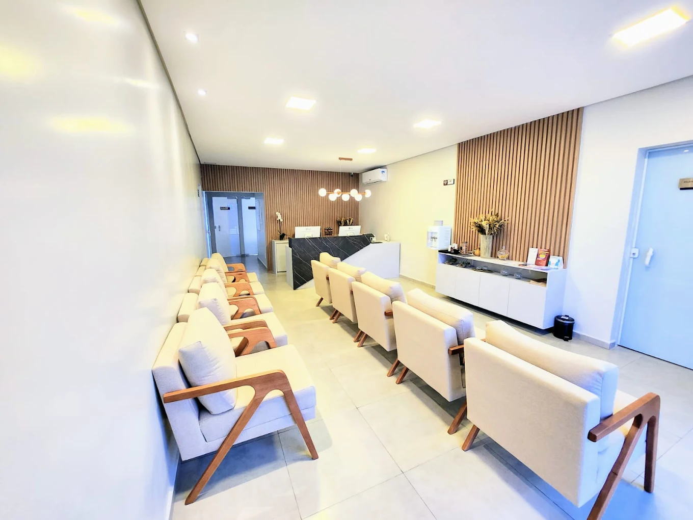 Fachada Neurovarginha